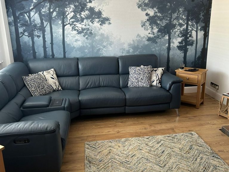 Complete room makeover by trusted painters and decorators in maidstone Complete room makeover by trusted painters and decorators in Maidstone
